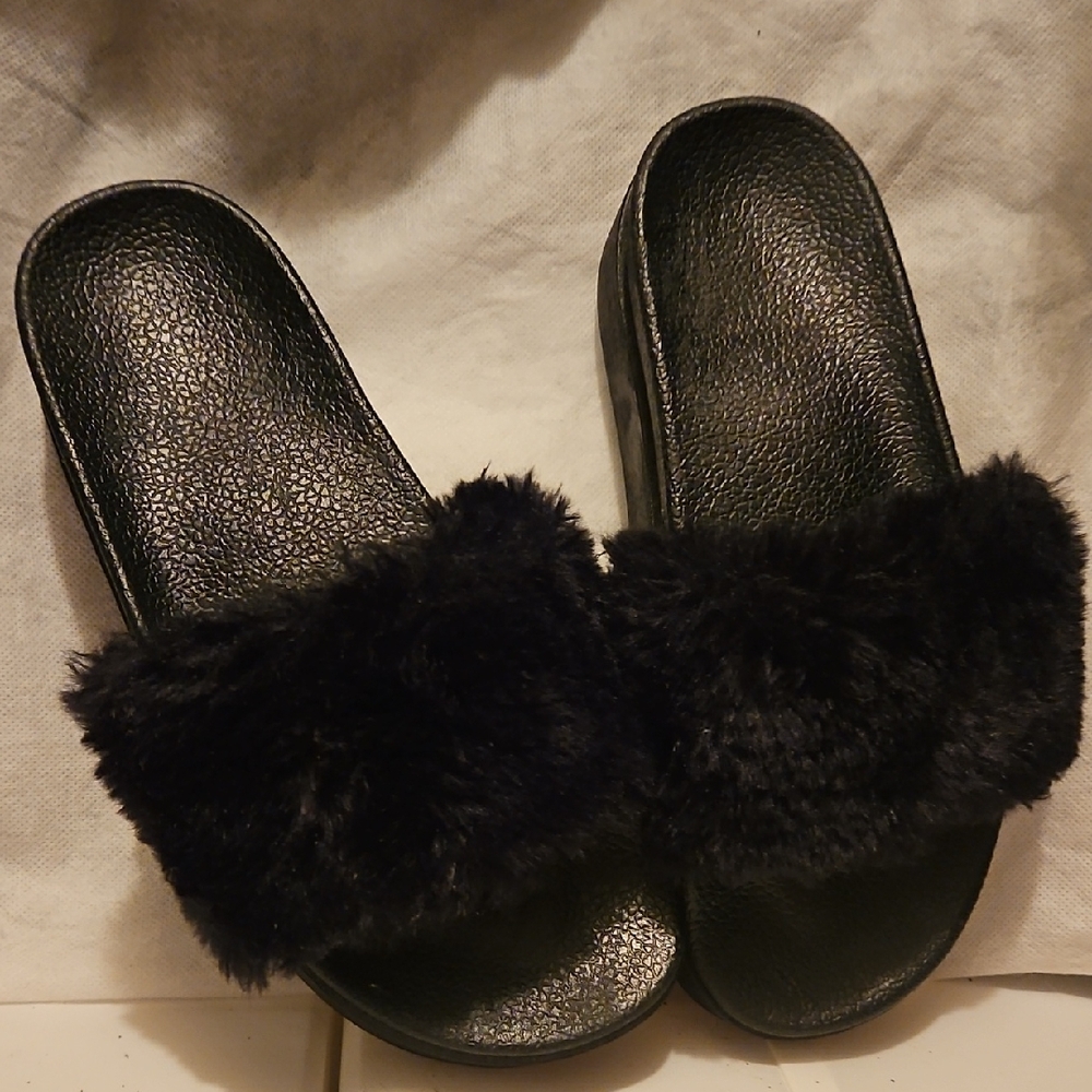 Black Faux Fur Slide Sandals